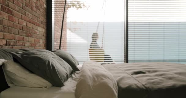Closeup Empty Comfortable Bed Pillows Covered Blanket Modern Bedroom Loft — Stock Video