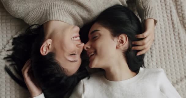 Low Angle Handheld Shot Young Lesbian Couple Smiling Touching Hands — Vídeo de Stock