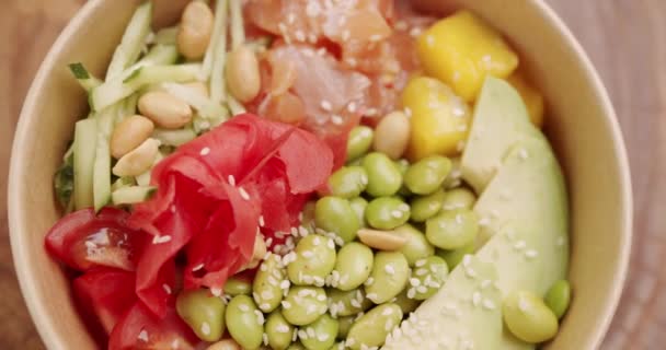 Poke Bowl Tradycyjna Hawajska Sałatka Rybna Japońskie Jedzenie Poke Miska — Wideo stockowe
