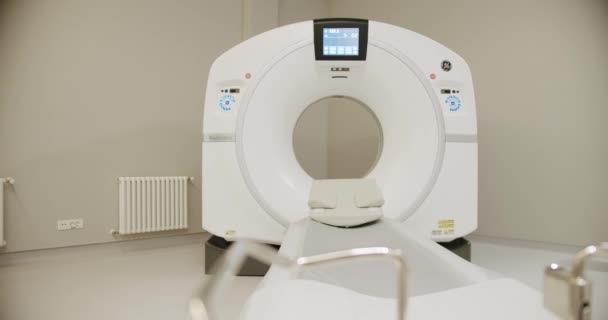 Computertomographiegerät Krankenhaus Kernspintomografiegerät Medizinisches Labor Mit High Tech Geräten Röntgenscanner — Stockvideo