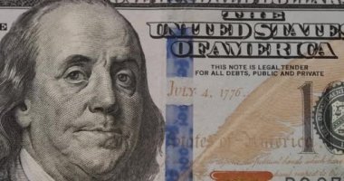 Makroyu kapamak için 100 dolarlık banknot. 100 dolar nakit makro görüntü. 100 dolar nakit. Yüz Dolarlık yakın çekim. 100 dolarlık banknotlar. Konsept Finans İşletme Yatırımı Başarı.