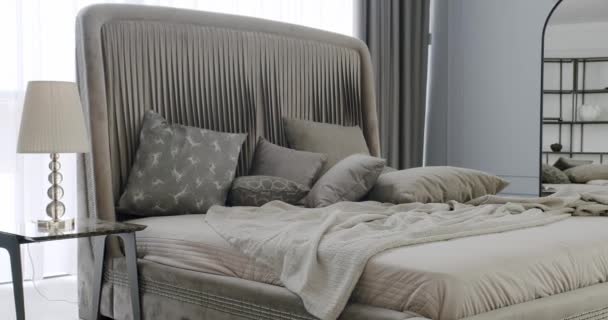 Neoklassizistisches Interieur Moderner Luxusschlafzimmer Elegantes Interieur Minimalistische Braune Schlafzimmer Modernes — Stockvideo