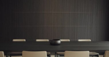Siyah Masalı ve Beyaz Salonlu Modern Konferans Odası. Zarif, minimalist modern konferans odası. Uzun, siyah bir masa ve desenli siyah bir duvara karşı şık beyaz sandalyeler..