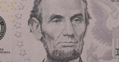 Tüm Amerikan dolarları ve tüm başkanların resmi stop motion 'ta. Amerikan doları 1,5,10,20,50,100 banknot yakın çekim makrosu. Amerika 'nın zengin iş ekonomisi. Amerikan banknotunun tüm ayrıntıları..