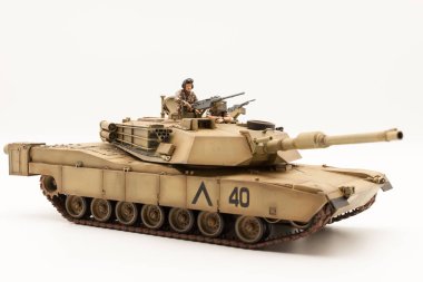 Amerikan M1A1 Abrams 120mm top ana tankı 135 ölçekli Model Tamiya