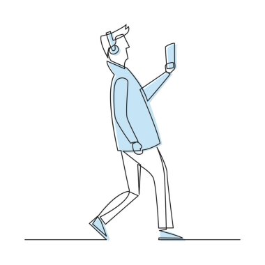 Akıllı telefon kullanarak yürüyen bir insanın minimalist çizgisi çizimi. Teknoloji, yaşam tarzı ve modern iletişim tasarımları için ideal..