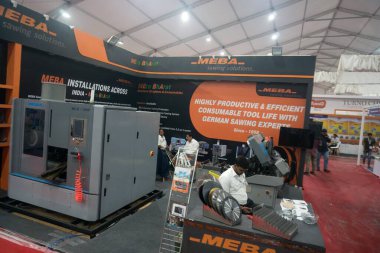 Rajkot, Gujarat, Hindistan. 27 Eylül 2024. Meba kabin merkezi görünümü, Rajkot Makine Araçları Göster 2024.