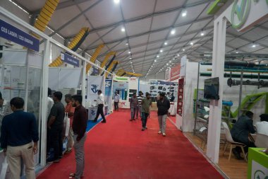 Rajkot, Gujarat, Hindistan. 27 Eylül 2024. Shk standının uzun görünümü, Rajkot Makine Araçları 2024.