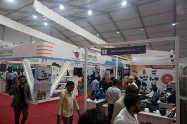 Rajkot, Gujarat, Hindistan. 27 Eylül 2024. Targate Hydrautech standı, Rajkot Makine Araçları Göster 2024.