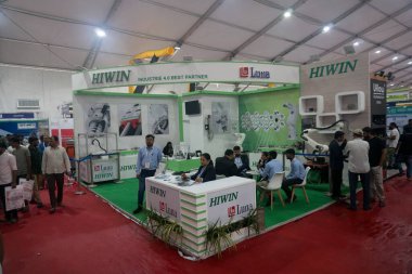 Rajkot, Gujarat, Hindistan. 27 Eylül 2024. Hiwin Luma standının merkez görüntüsü, Rajkot Machine Tools Show 2024. Haberler