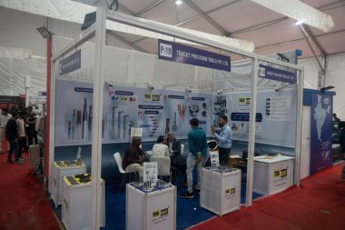 Rajkot, Gujarat, Hindistan. 27 Eylül 2024. Trucut stop, Rajkot Makine Araçları Göster 2024.