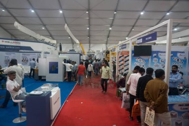 Rajkot, Gujarat, Hindistan. 27 Eylül 2024. Welltron standı, Rajkot Makine Araçları Göster 2024.