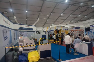 Rajkot, Gujarat, Hindistan. 27 Eylül 2024. Welltron oyalama makineleri, Rajkot Makine Araçları Göster 2024.