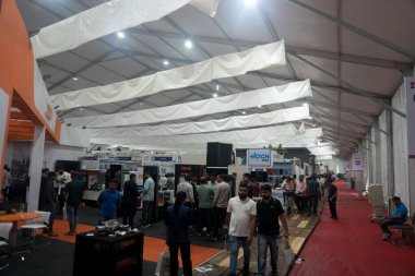 Rajkot, Gujarat, Hindistan. 27 Eylül 2024. Hoch tezgahı, Rajkot Makine Araçları Gösterisi 2024.