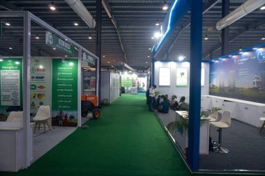 Gandhinagar, Gujarat, Hindistan. 21 Eylül 2024 'te. 13 Agri Asya Sergisi 2024 Oyalama Yolu Görünümü.