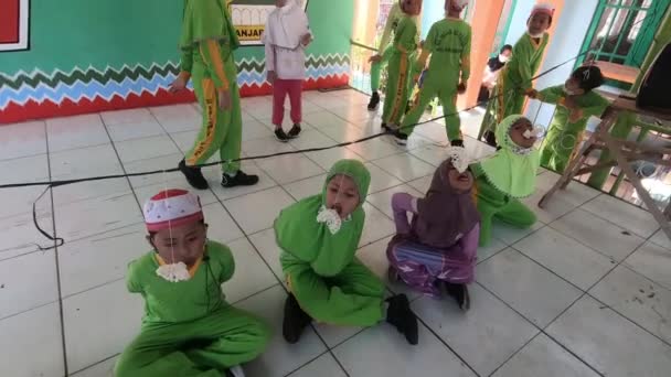 Supporters Giving Support Those Competing Contest Video Footage South Kalimantan — Vídeo de Stock