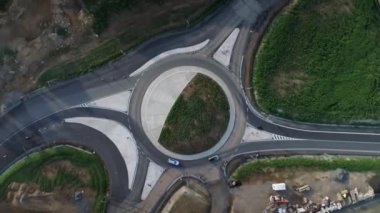Merkez, Svitavy, Çek Cumhuriyeti 'nde Çimenli Yuvarlak Kavşak Çekimi