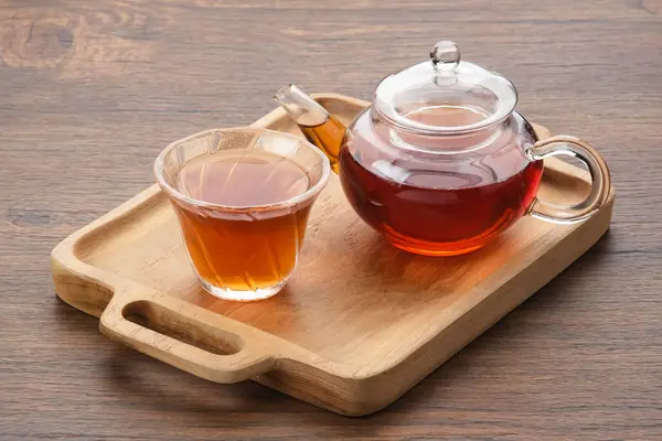Forró Tea Egy Pohár Teáskanna Asztalon — Stock Fotó