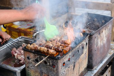 Sate Klathak, geleneksel keçi satay, Endonezya yemeği