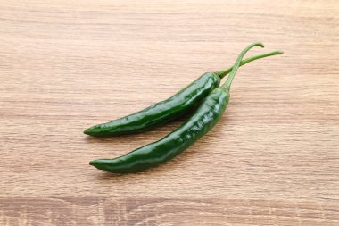 Taze organik yeşil biber. 