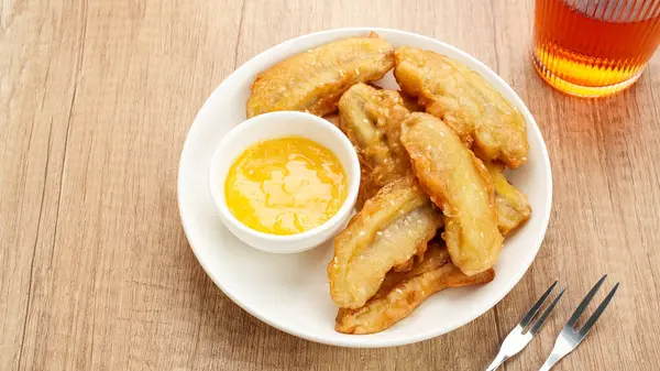 Kızarmış muz ve kaya reçeli veya pisang goreng selai srikaya, Endonezya yemeği