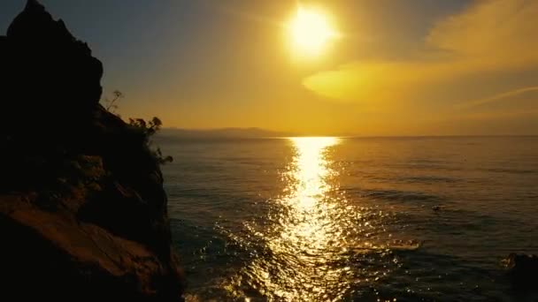 Meereslandschaft Bei Sonnenaufgang Über Dem Ozean — Stockvideo