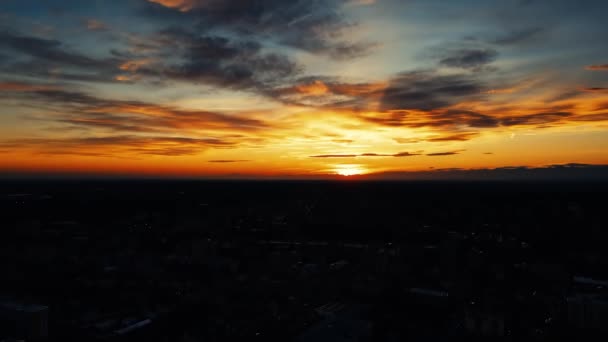 Luchtdrone Zonsondergang Landschap Stad — Stockvideo