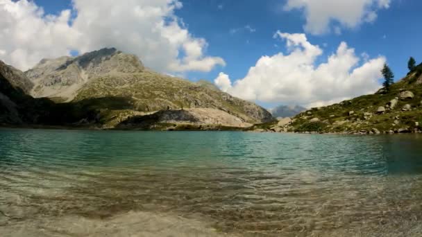 Fantastyczny Alpejski Krajobraz Nad Jeziorem Cornisello — Wideo stockowe