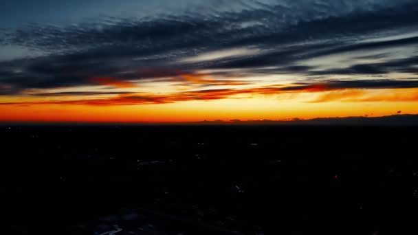 Drona Lotnicza Czerwony Zachód Słońca Nad Metropolis — Wideo stockowe