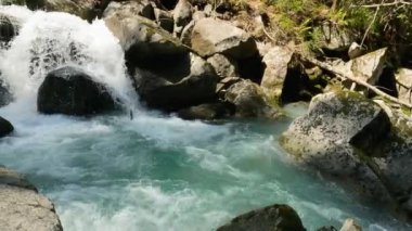 Folgorida 'nın Dolomite Şelaleleri' ndeki Alp Manzarası - 5K