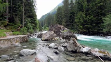 Winter Panorama on a River - 5K