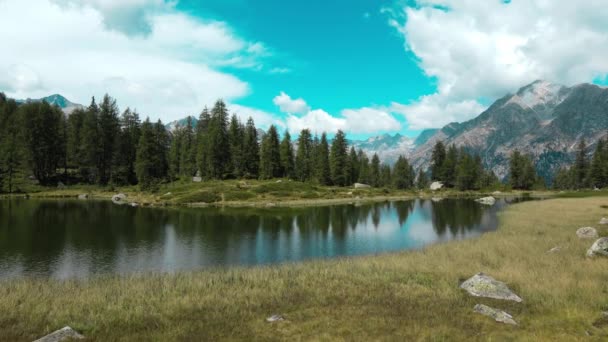Flygdrönare Fantastiskt Alpint Landskap Gran Paradiso Italien — Stockvideo
