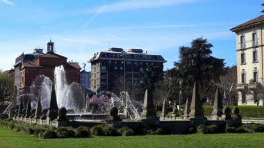 Antik Milan Çeşmesi İtalya