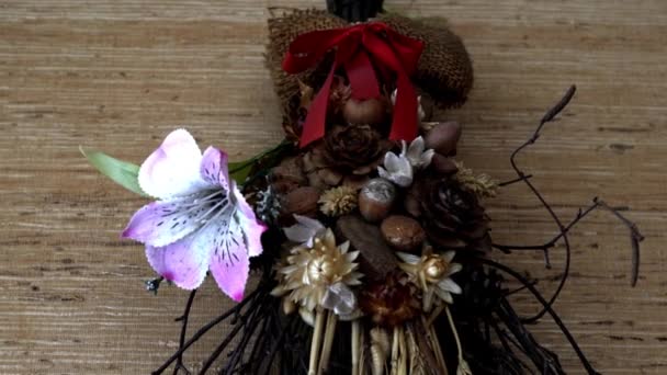 Bodegón Varias Flores Multicolores — Vídeos de Stock