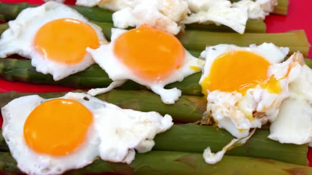 Specialty Italian Cuisine Eggs Asparagus — Stock Video