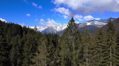Hava Aracı - Dolomitlerde Bahar Manzarası - Tuckett İtalya