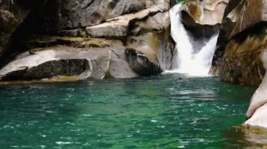 Alp Gölü 'nün muhteşem manzarası