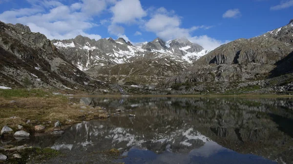 Lac Glaciaire Des Dolomites Spectacle Nature — Photo