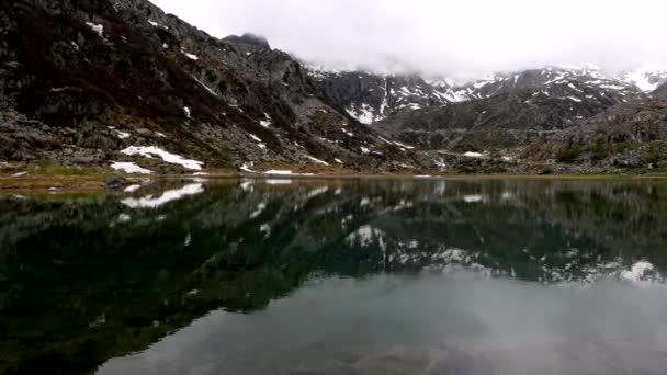 Lago Glaciale Con Acqua Verde Storia Leggende Curiosità Luogo Incantato — Video Stock