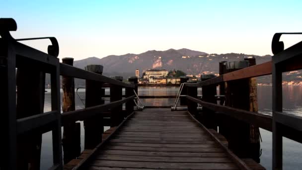 Νησί Του San Giulio Στη Λίμνη Orta — Αρχείο Βίντεο