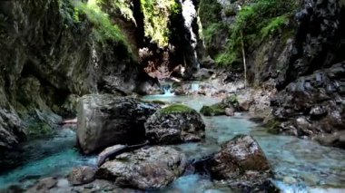 Alp akıntısının muhteşem manzarası