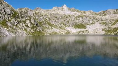 Hava Aracı - Alp buzul gölleri, dağlarda saklı hazineler