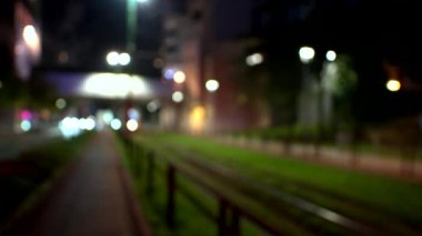  Boken - Milano 'da tramvaylı gece manzarası