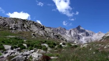  İtalyan Dolomites yaz manzara