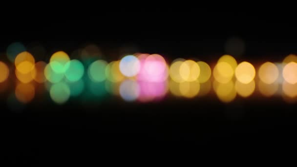 Bokeh Nachtlandschap Met Kleurrijke Lichten Het Water — Stockvideo