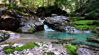  Dağlarda mavi bir cennet