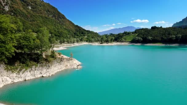 空中无人机 天诺湖上壮观的夏季风景 — 图库视频影像