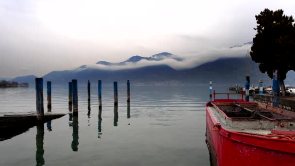 Zimowy Krajobraz Nad Jeziorem Iseo Włochy — Wideo stockowe