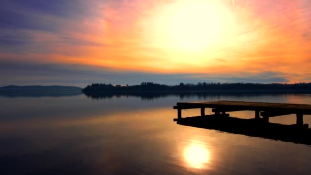 Φως Και Χρώματα Στο Ηλιοβασίλεμα Στη Λίμνη Varese — Αρχείο Βίντεο