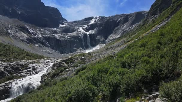 Paesaggio Alpino Sulle Cascate Glaciali Del Matarot — Video Stock